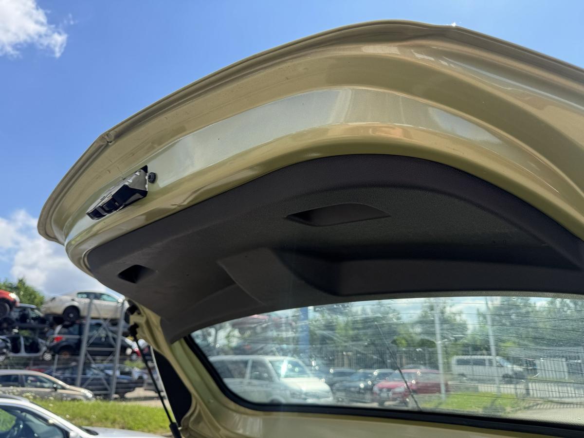 Opel Corsa D original Heckklappe mit Heckscheibe Z30E Green Tea Metallic 5-T&uuml;rer Bj.2006